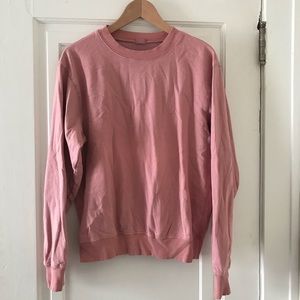 BRANDY MELVILLE CREWNECK